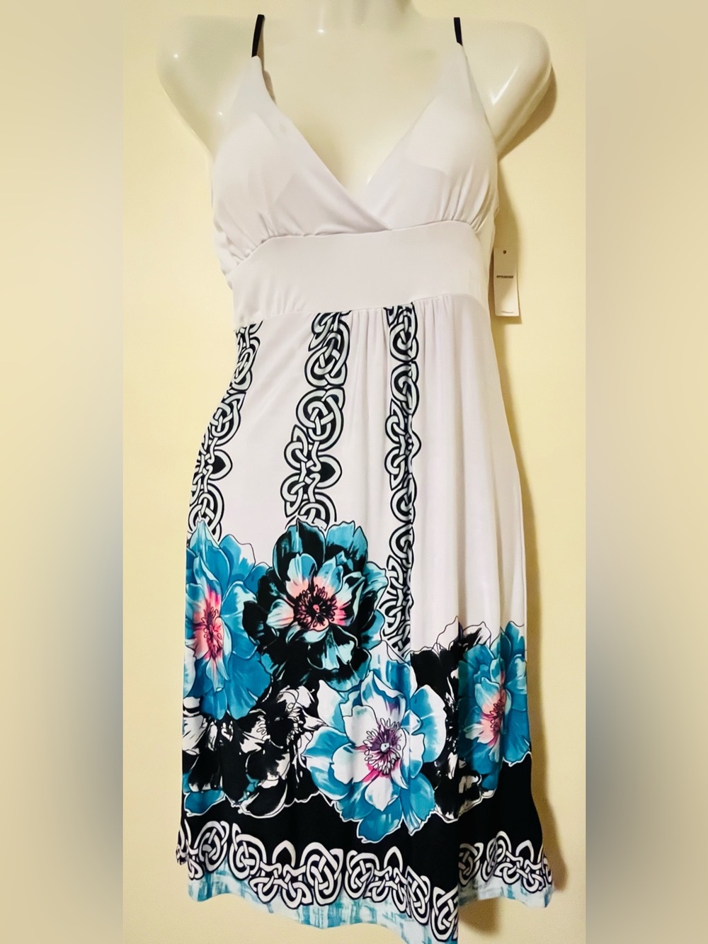 Paradise Contour White Floral Maxi Dress Size S NWT Spaghetti Strap - Picture 3 of 8